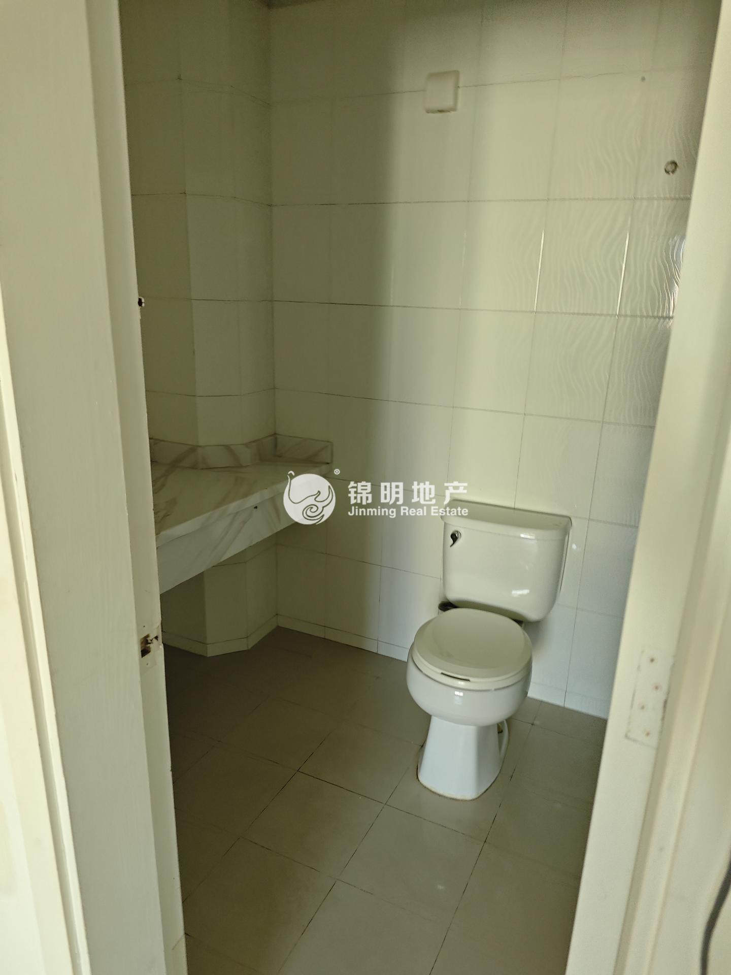 光新浦发广场95平米写字楼出租